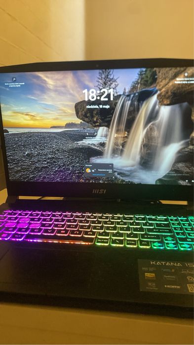 Laptop gamingowy MSI Katana 15 B13VFK-1437XPL