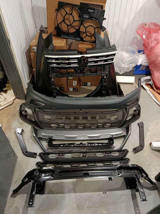 VW Volkswagen Tiguan 2 Allspace 16-21 Передня Решітка Радіатора