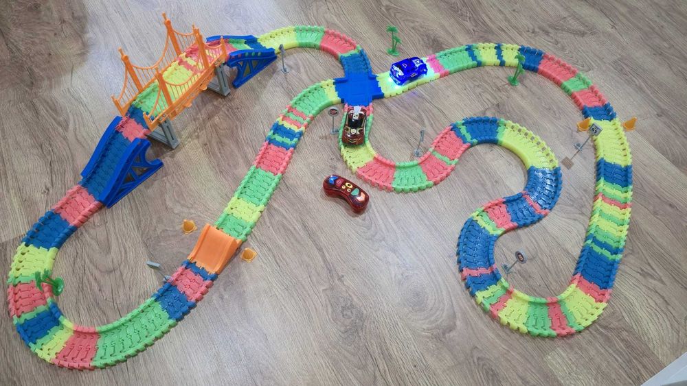 Magic Tracks - Rádio Controlo Gigakit