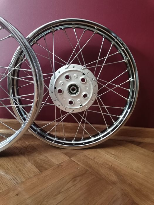 Koła wsk 125 B3 bez graweru odrestaurowane oryginalne Piasty