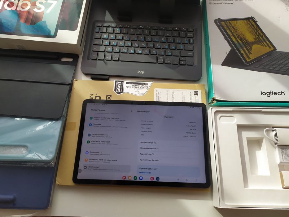 Samsung Galaxy Tab S7 11" 6/128GB LTE + Клавіатура  + Скло+3 чехла.