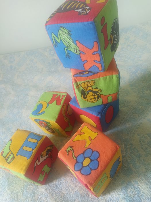 Дитячий конструктор кубики з алфавітом м'яеі великі з поролону