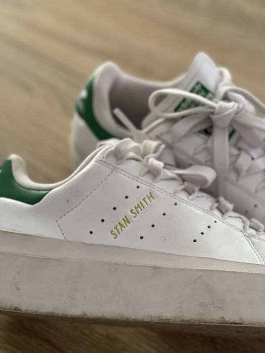 Tenis Stand Smith com  plataforma