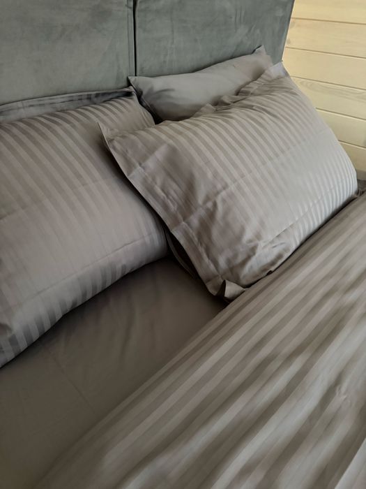 Подобова оренда будинків  з чанами!У нас тепло    і є світло!!