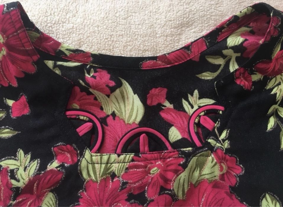 Sukienka, tunika w kwiaty