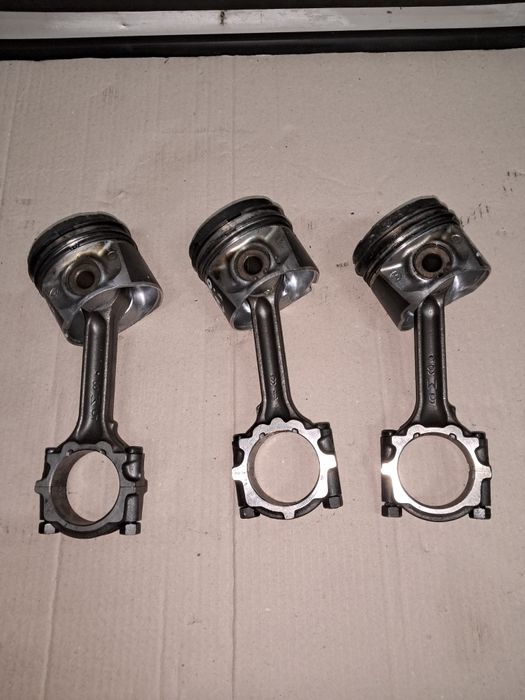 Шатун поршень розпридвал Nissan X Trail T30 Трейл Нісан 2.2 dci YD 22