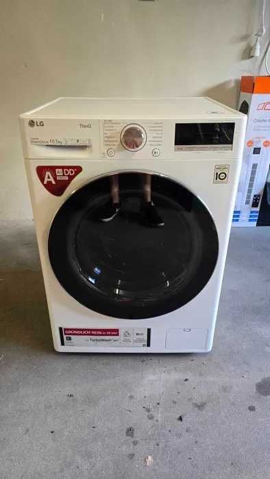 Пральна машина LG F6WV710AT2