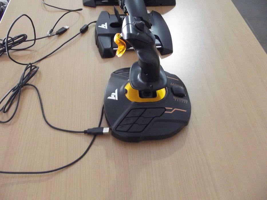 Thrustmaster t16000m - Hotas