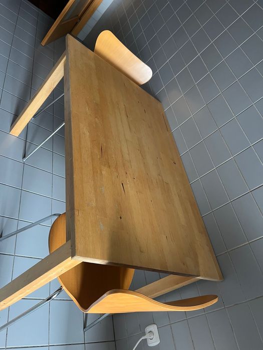 Conjunto Mesa de Cozinha em Madeira (120x74) + 2 Cadeiras Design