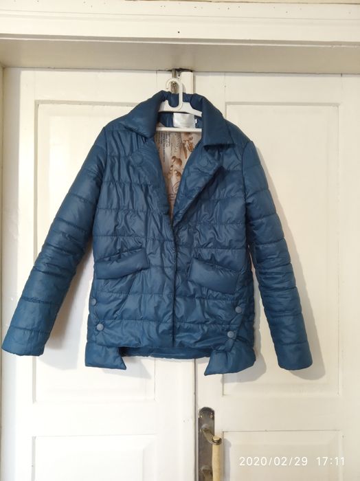 Куртка жіноча міжсезоння