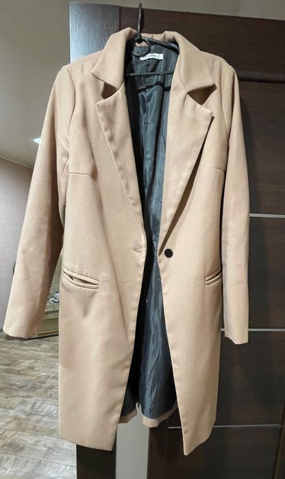 Продам пальто б/у