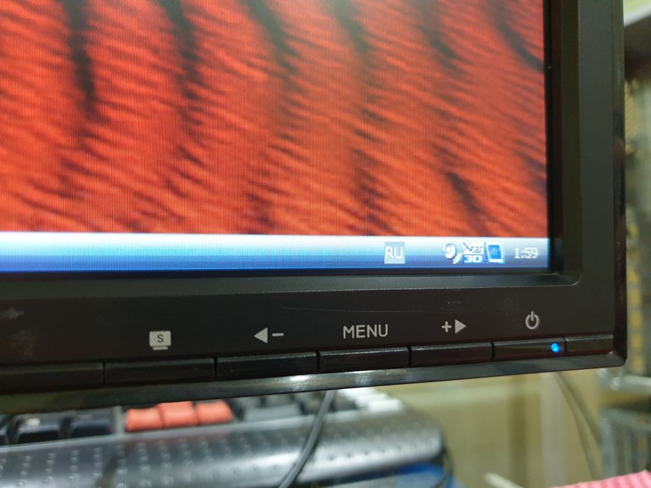 Монитор Samsung SyncMaster 740N