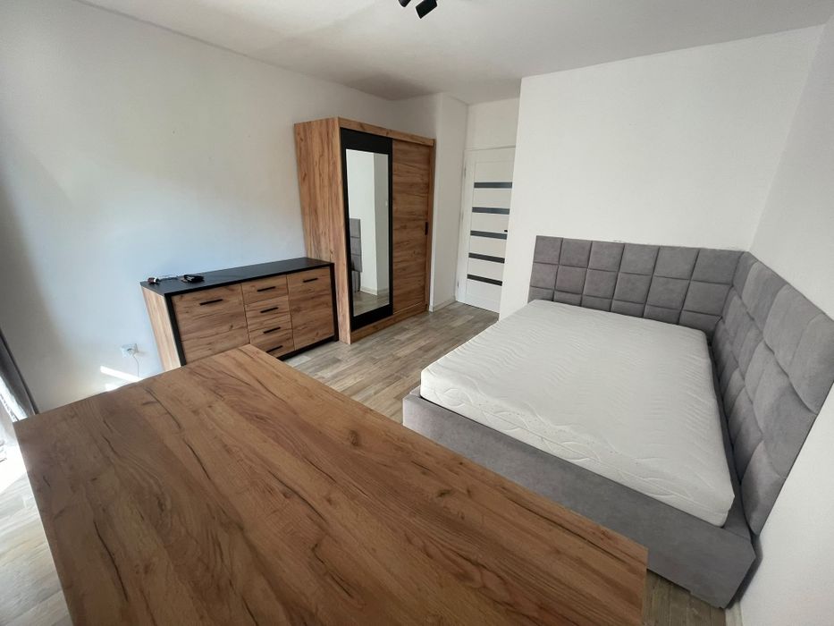 Wynajmę 3 pokojowe mieszkanie