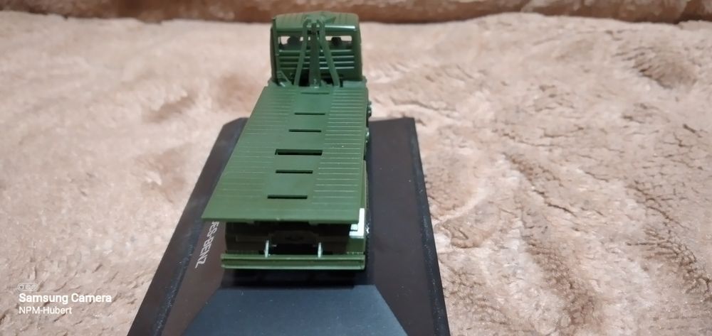 Mercedes NG Bundeswehr 1:87 Mercedes Dealer edition