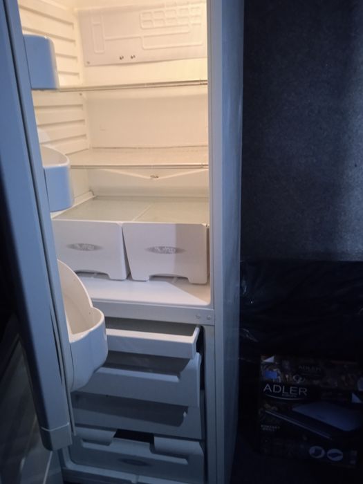 Продам холодильник privileg