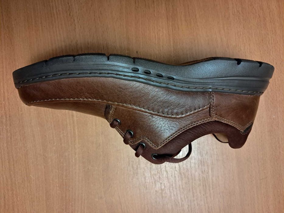 Оригинальные  туфли Clarks  размер 43