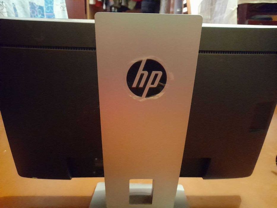 Монітор HP E222 21.5" AH-IPS