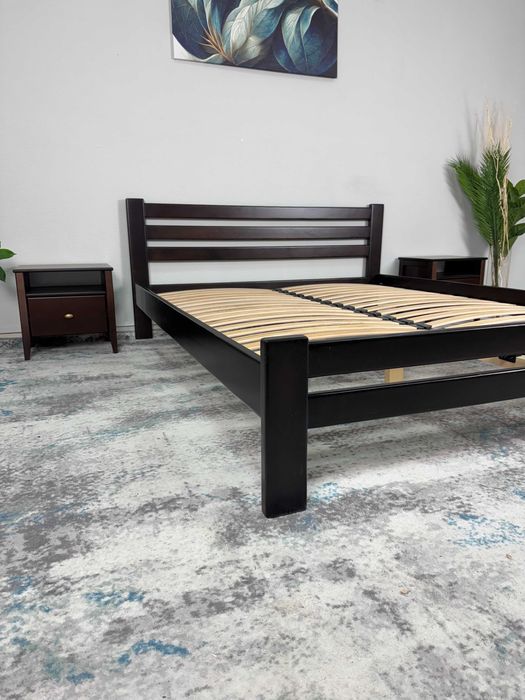 Ліжка з різних порід дерева — швидка відправка від виробника зі складу