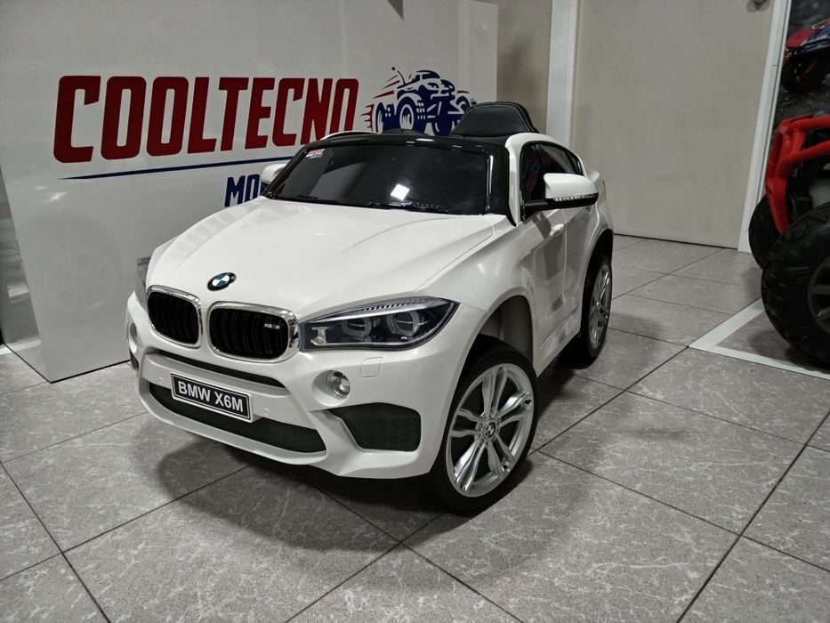 Carro eléctrico criança Bmw x6 rodas borracha