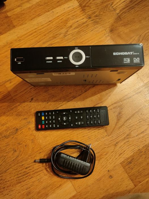 Dekoder satelitarny Echosat 20900M