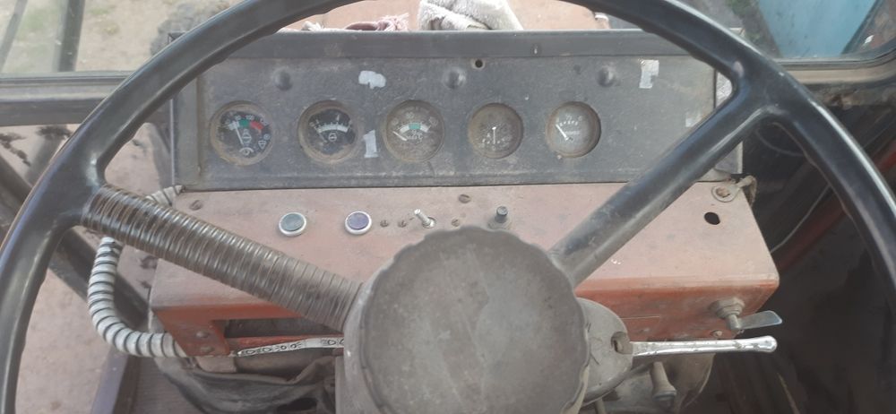 Трактор ЮМЗ-6АКЛ