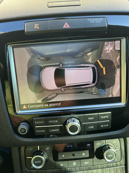 Автомобіль Volkswagen Touareg NF 2010