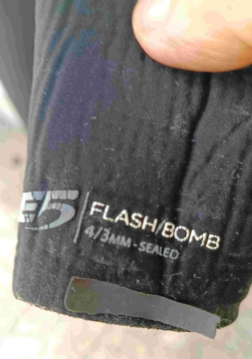 Fato surf Rip Curl FlashBomb 4/3mm, tamanho M