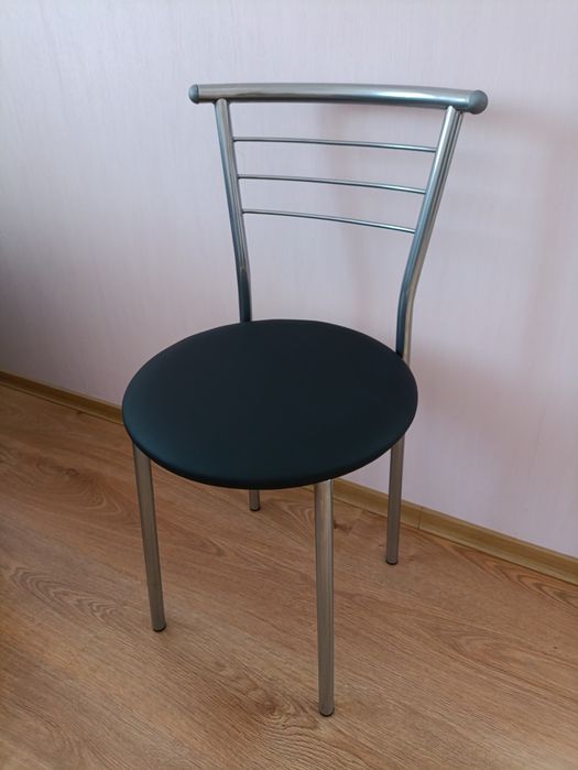 Стіл обідній стільці  на кухню