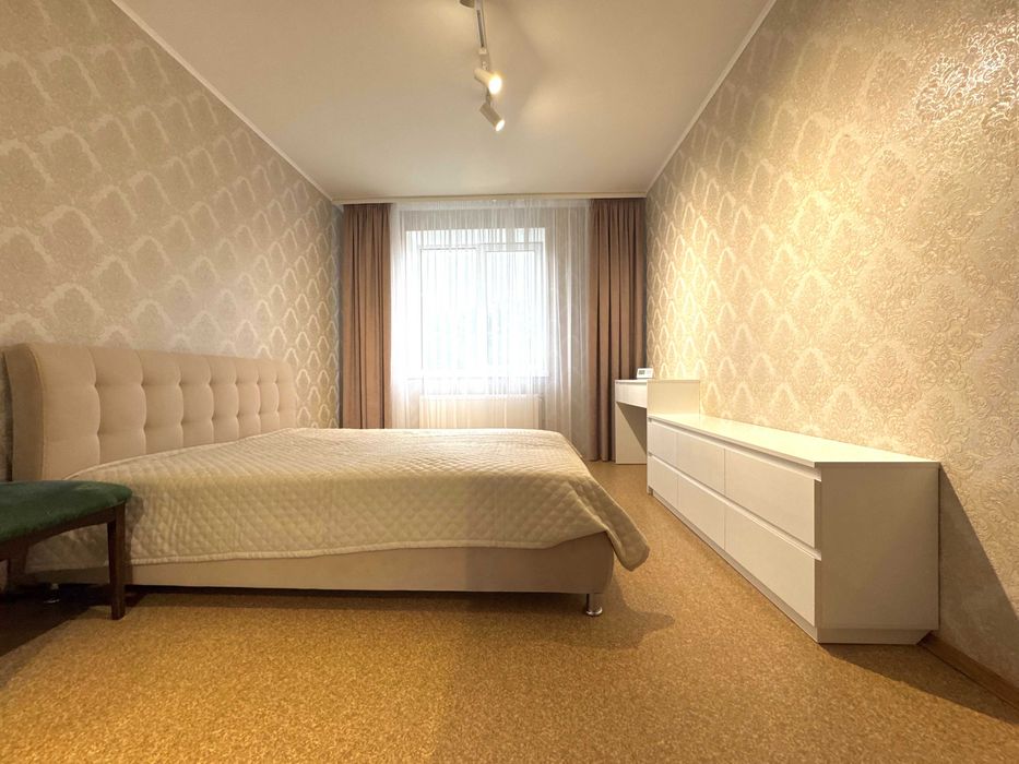 3-кімнатна квартира 78 м²  біля Стрілецької набережної v714
