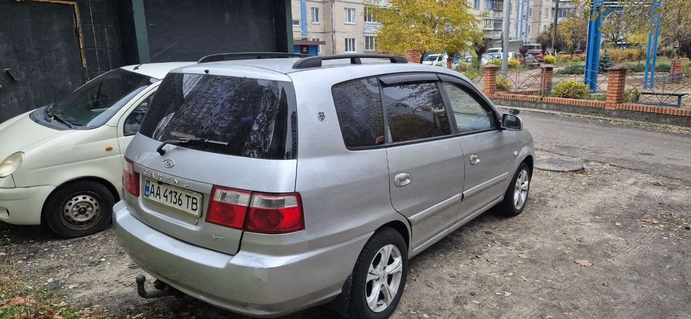Kia Carens 2003 рік