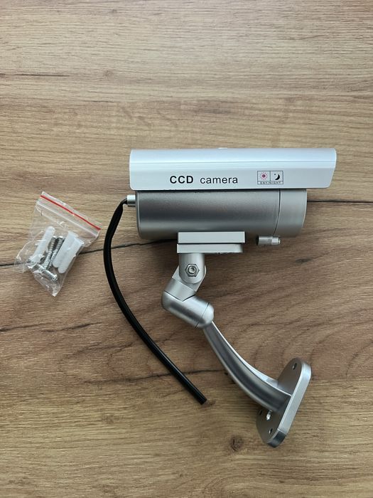 Atrapa kamery CCTV monitoring