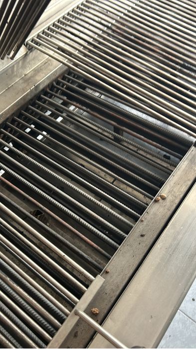 Grelhador a pedra lavica