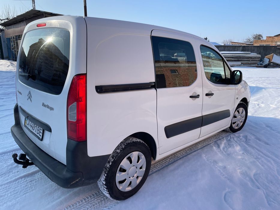 Сітроен берлінго 1.6 дизель Пасажир 2010 рік