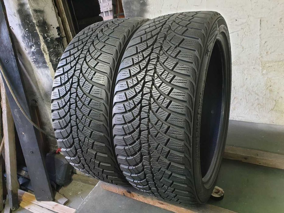 Dwie Opony zimowe 225/40R18 8mm Kumho WinterCraft WP71