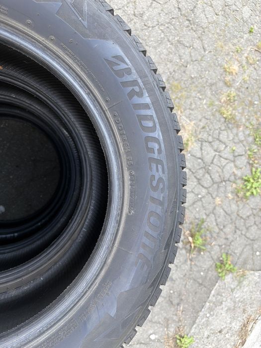 Зимова гума 225/65/17R. 225/65/17r.225.65.17r.зимняя резина bridgestone 225/65/17r.