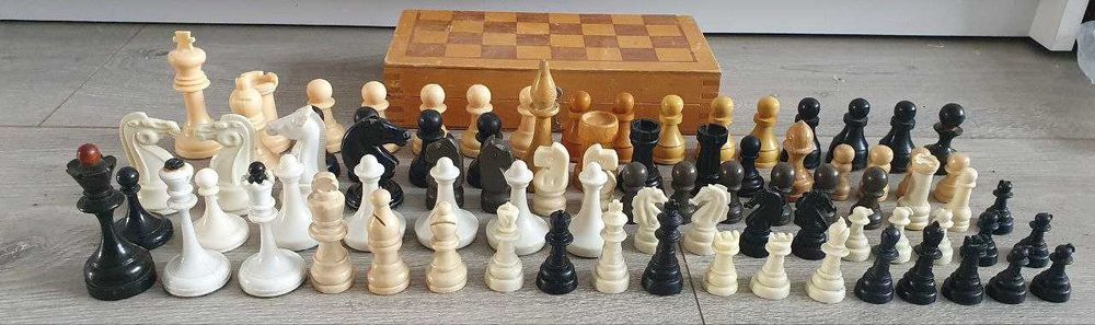 Шахматы разные деревянные и пластиковые и поштучно