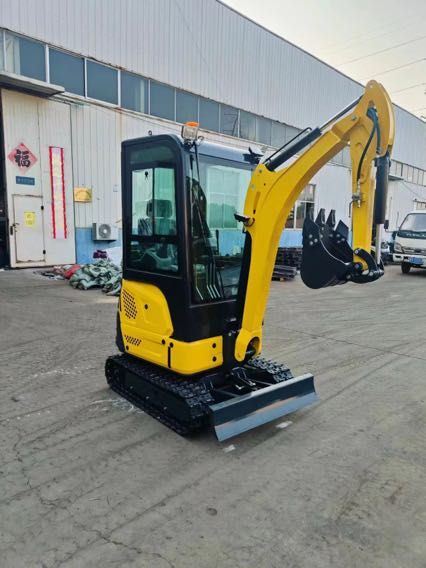 Мини экскаватор, 1.8 тони , баггер , новий в наявності  .