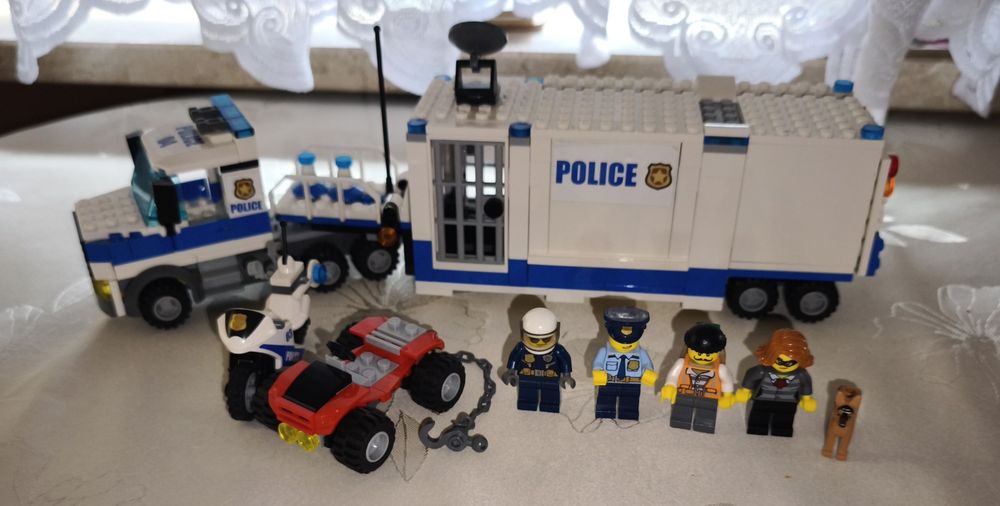 Lego City 60139 Mobilne centrum dowodzenia