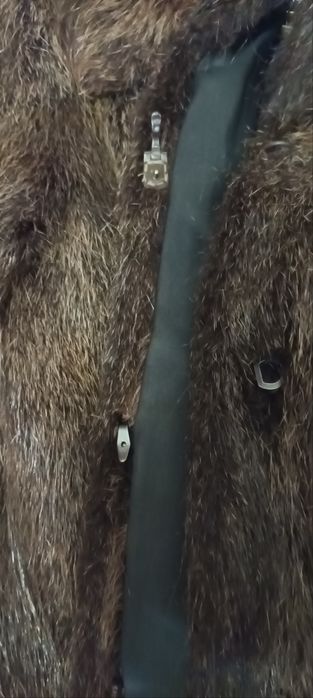 Шуба з нутрії б/в