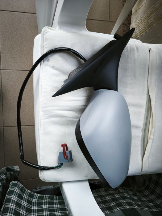 Retrovisor lado direito