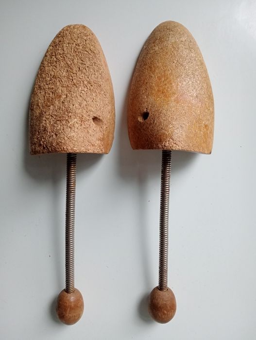 Колодки-растяжители для обуви