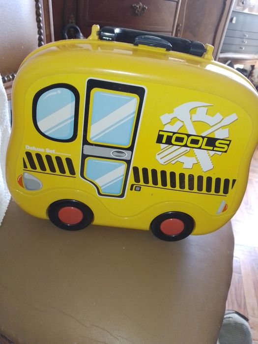 Caixa Tools C/Rodinhas vazia Amarela P/Brincar10E-MantaP/Bébe3EDesde2E