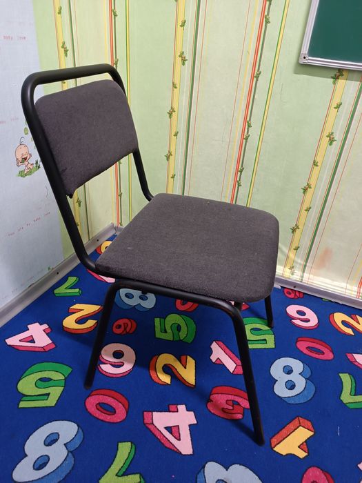 Стільці офісні 4 шт