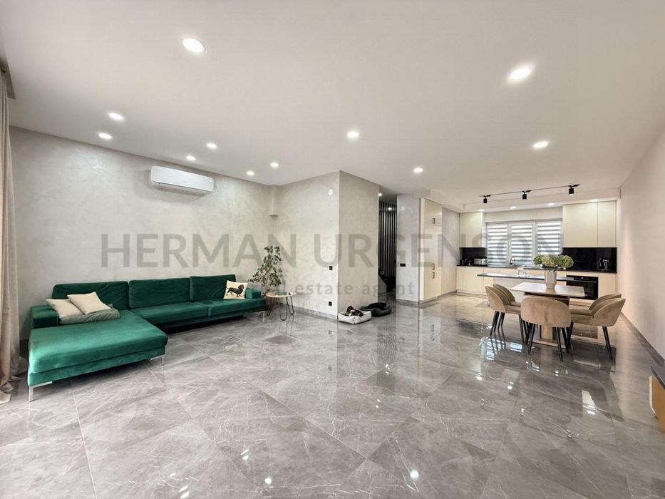 Продаж таунхаусу 125 м.кв /1.5 сотки / КМ New Village