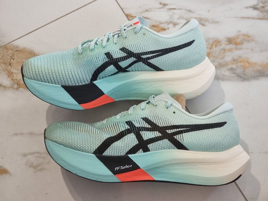 Оригінал 100% Кросівки Asics Metaspeed Sky Paris  EURO 41.5