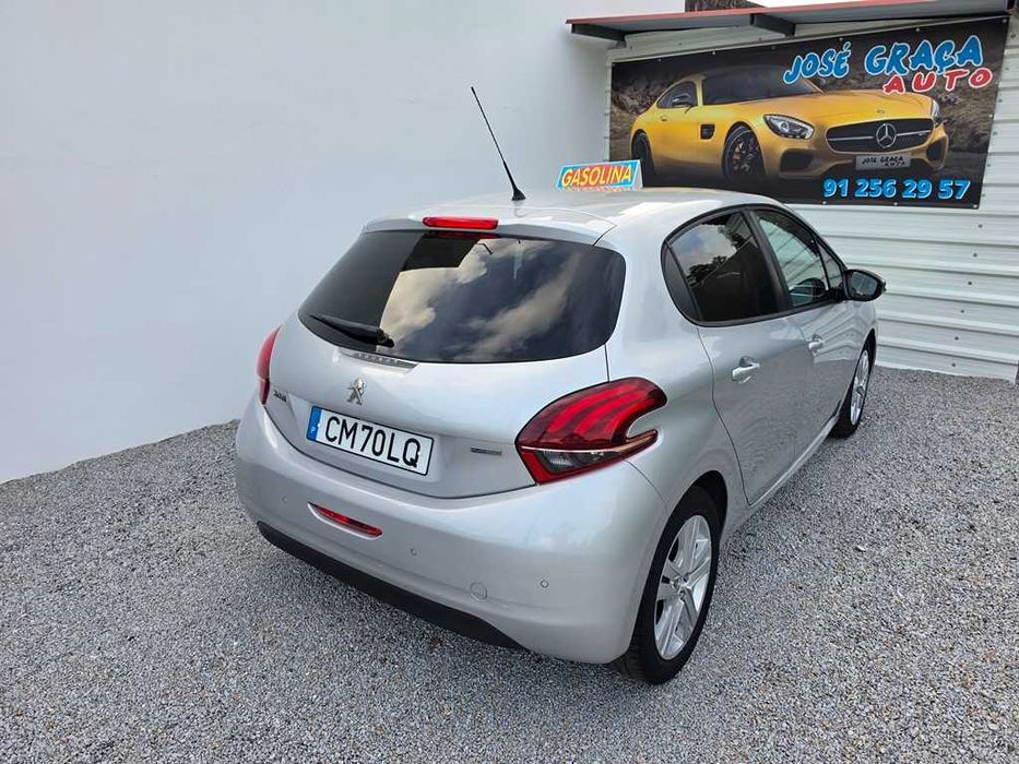 Peugeot 208 1.2VTi 82Cv Style 90.000Km 08/2017