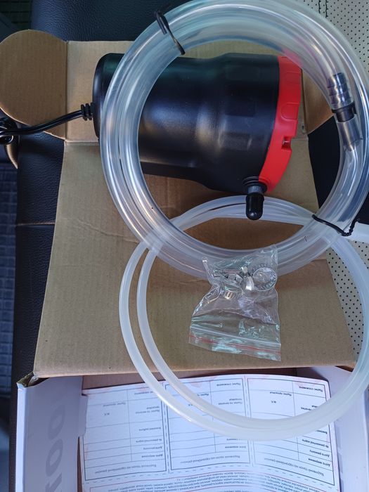 Вакуумний насос 12 В