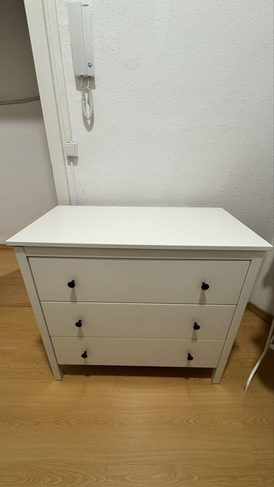 Cómoda de Quarto - 3 Gavetões - 50€