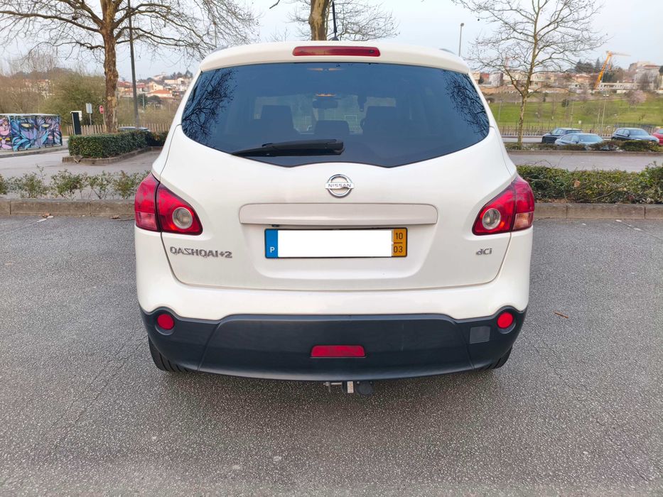 Nissan Qashqai +2 1.5 dCi Tekna Premium jante 18 com gancho reboque