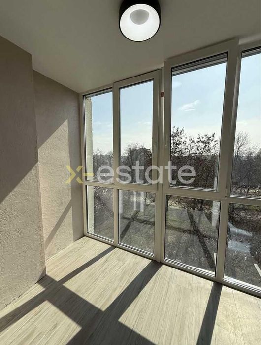 Продам трикімнатну квартиру на Салтівці по Амосова у тихому районі